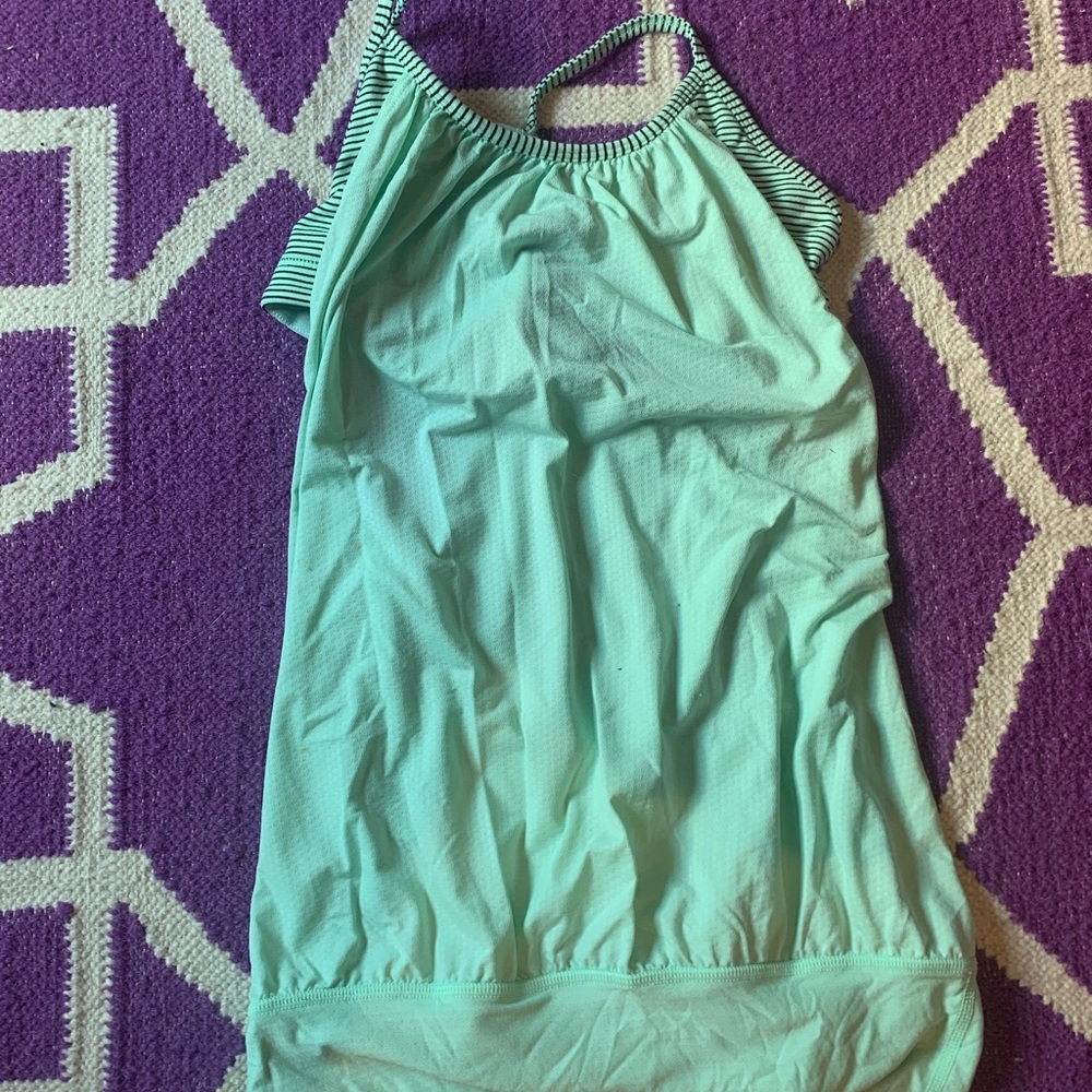 Green lulu lemon top